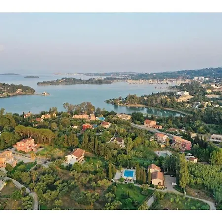 Corfu Club Standard 4 Апарт-отель